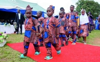 Ежегодный фестиваль близнецов, отмечаемый в Игбо Ора