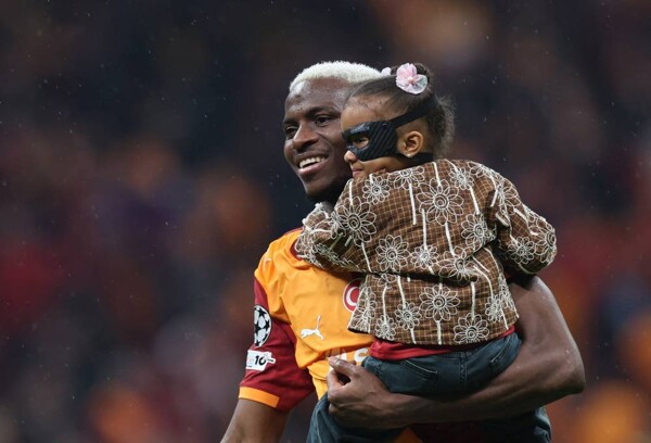 Victor Osimhen Celebrates Victory with Daughter