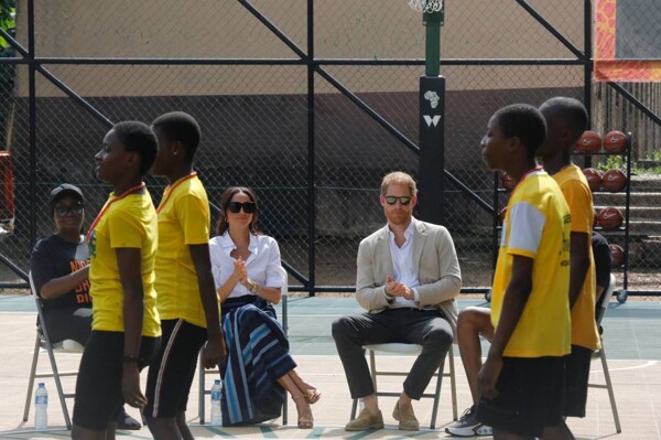 Archewell и Giants of Africa строят баскетбольную площадку в Абудже