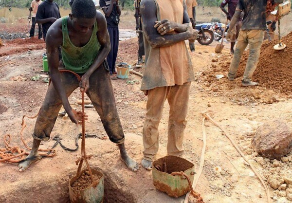 Gas Explosion at Nigerian Mine Kills 38 Workers